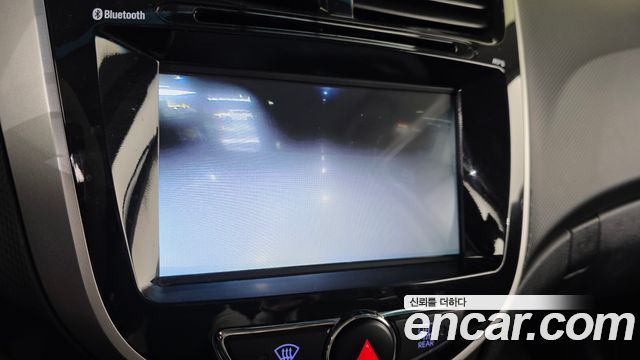 Hyundai Accent 2014 — photo 20