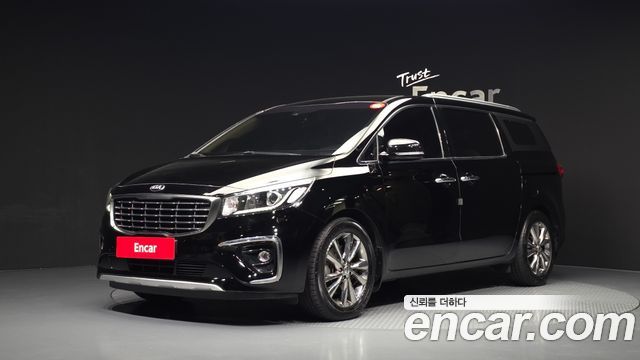 Kia Canival 2020 — photo 1
