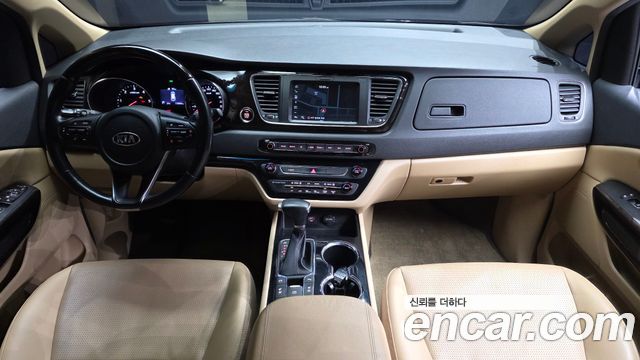 Kia Canival 2020 — photo 10