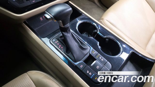 Kia Canival 2020 — photo 12