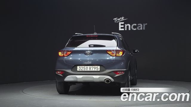 Kia Stonic 2018 — photo 4