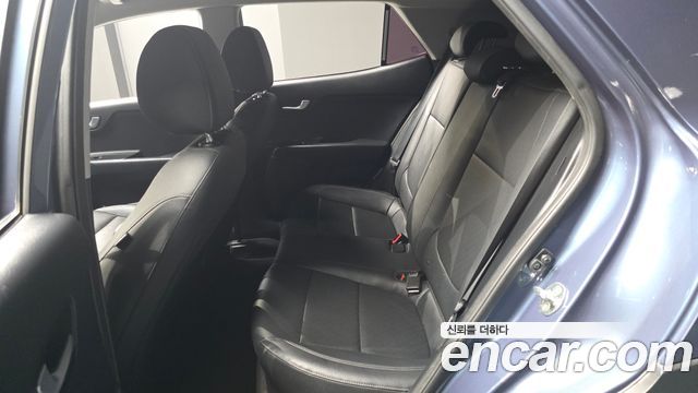 Kia Stonic 2018 — photo 11