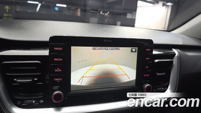 Kia Stonic 2018 — photo 16