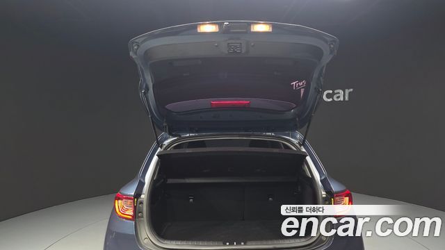 Kia Stonic 2018 — photo 20