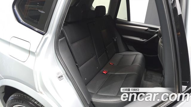 BMW X3 2017 — photo 12
