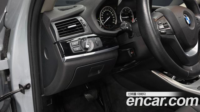BMW X3 2017 — photo 13