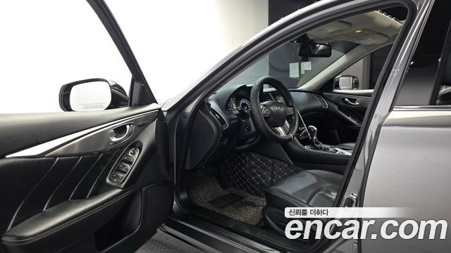 Infiniti Q50 2015 — photo 10