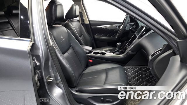Infiniti Q50 2015 — photo 11
