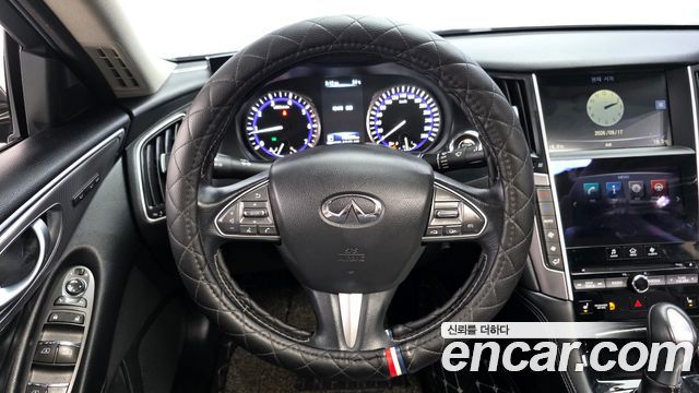 Infiniti Q50 2015 — photo 13
