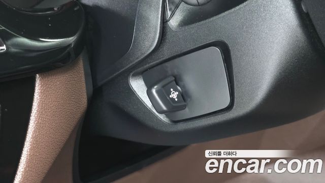 BMW 5-Series 2020 — photo 23
