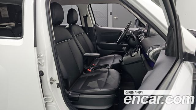 Hyundai Casper 2023 — photo 12