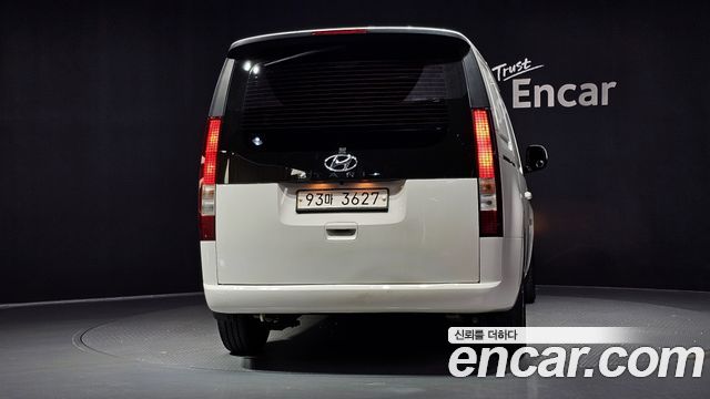 Hyundai Staria 2022 — photo 4