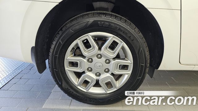 Hyundai Staria 2022 — photo 5
