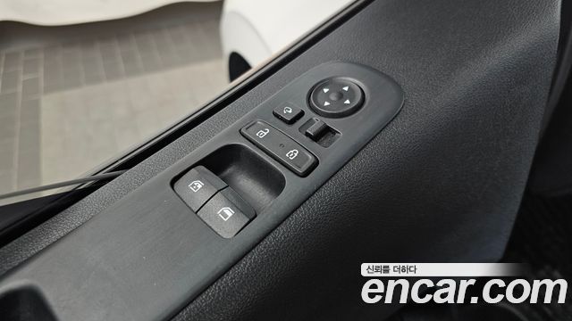 Hyundai Staria 2022 — photo 27