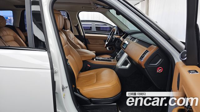 Land Rover Range Rover 2019 — photo 11
