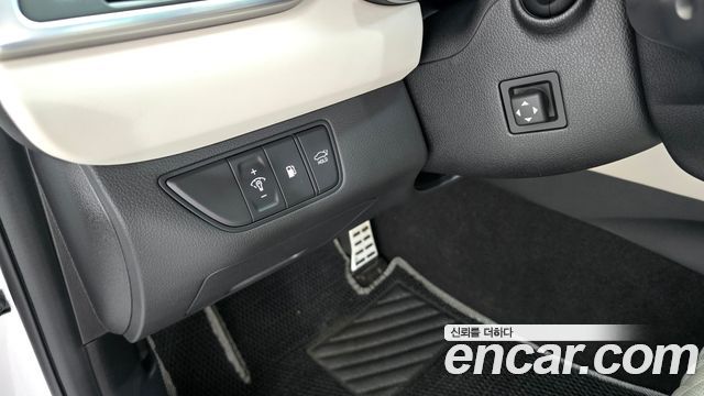 Genesis G70 2021 — photo 17