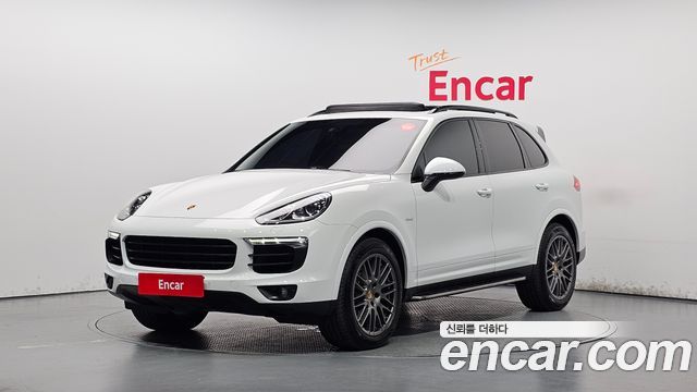 Porsche Cayenne 2017 — photo 1