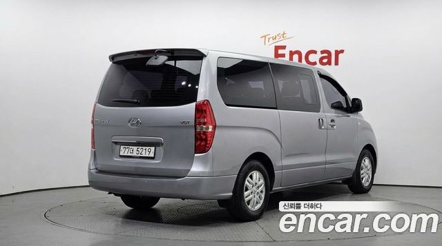 Hyundai Starex 2016 — photo 2