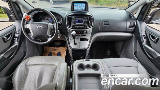 Hyundai Starex 2016 — photo 10