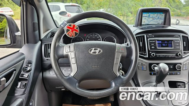 Hyundai Starex 2016 — photo 19