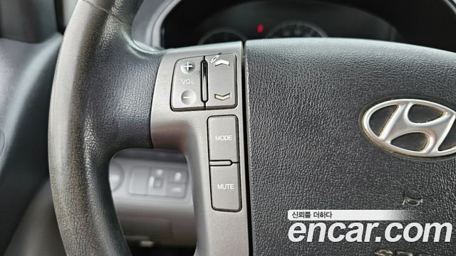 Hyundai Starex 2016 — photo 22