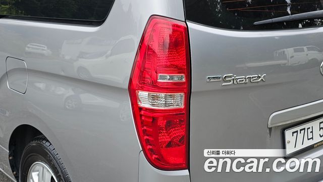 Hyundai Starex 2016 — photo 9