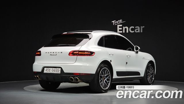Porsche Macan 2017 — photo 2