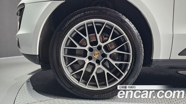 Porsche Macan 2017 — photo 5