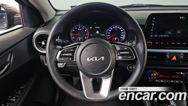Kia K3 2022 — photo 20