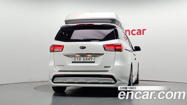 Kia Canival 2016 — photo 4