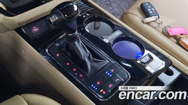 Kia Canival 2016 — photo 9