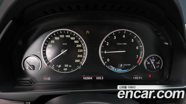 BMW X5 2016 — photo 8