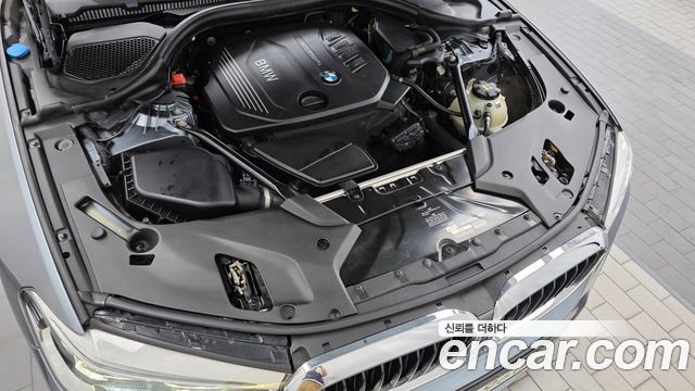 BMW 5-Series 2017 — photo 6