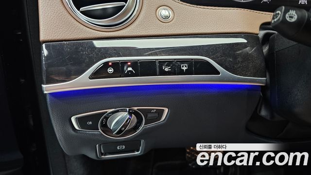 Mercedes-Benz S-Class 2018 — photo 16