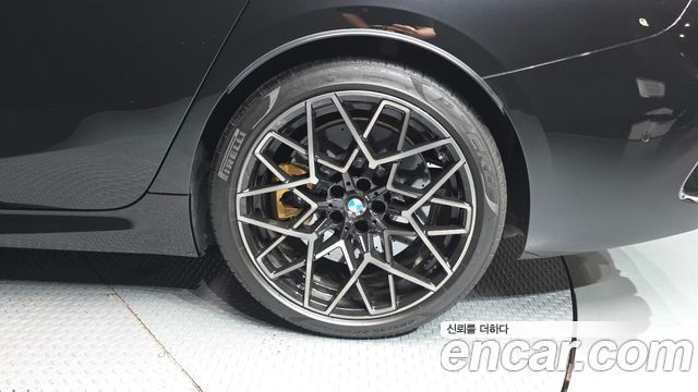 BMW M8 2024 — photo 7