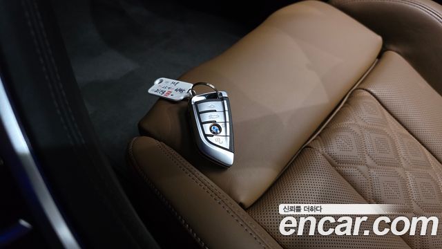 BMW M8 2024 — photo 30