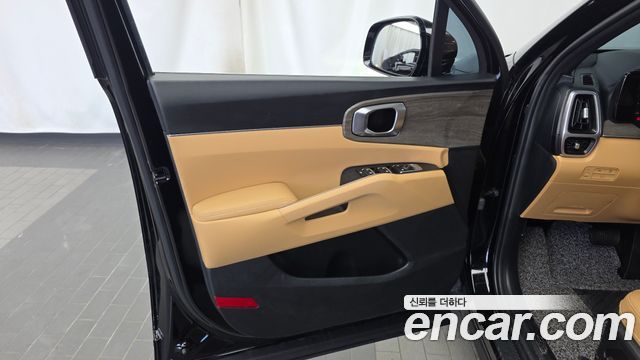 Kia Sorento 2023 — photo 14