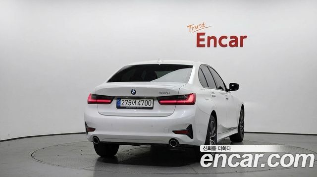BMW 3-Series 2021 — photo 4
