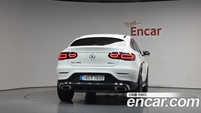Mercedes-Benz GLC-Class 2023 — photo 4