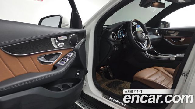 Mercedes-Benz GLC-Class 2023 — photo 13