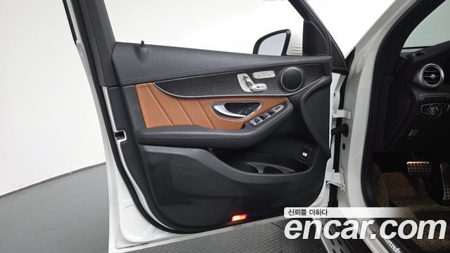 Mercedes-Benz GLC-Class 2023 — photo 14