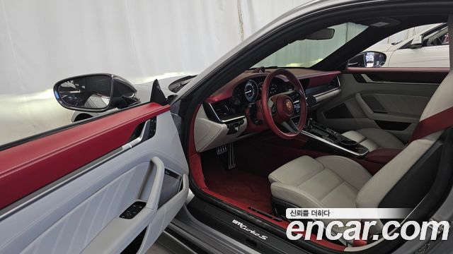 Porsche 911 2023 — photo 13