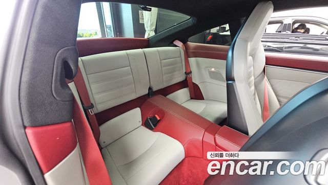 Porsche 911 2023 — photo 18