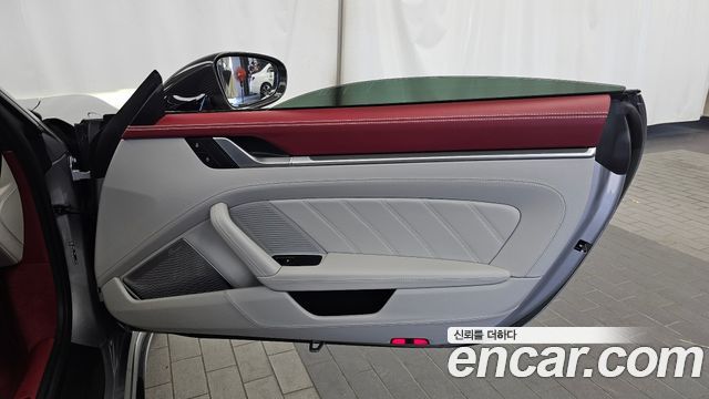 Porsche 911 2023 — photo 14
