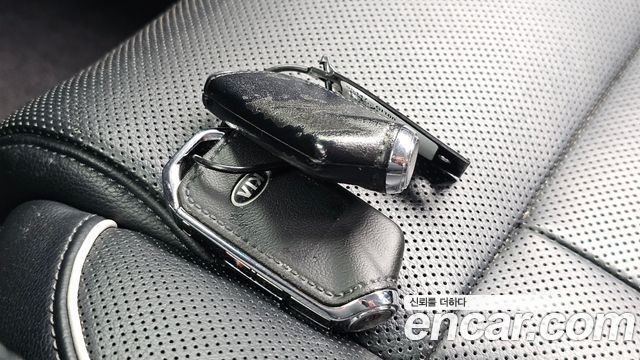 Kia K9 2019 — photo 30