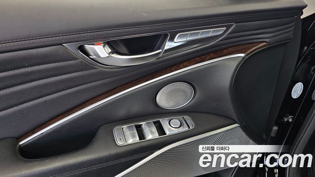 Kia K9 2019 — photo 32