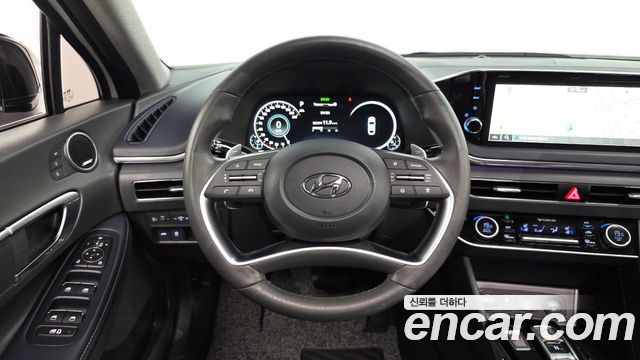 Hyundai Sonata 2022 — photo 12
