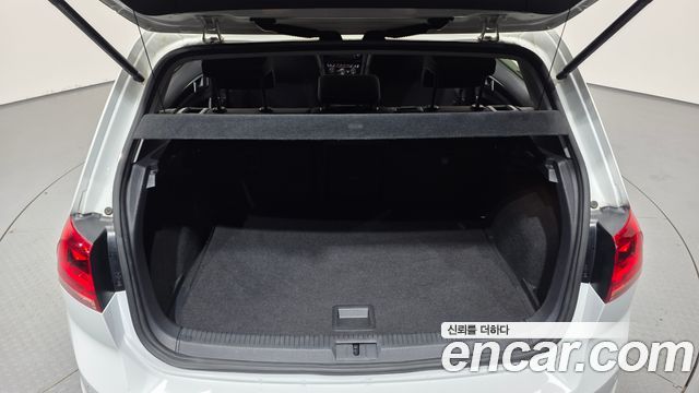 Volkswagen Golf 2015 — photo 26