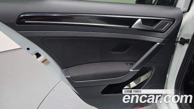 Volkswagen Golf 2015 — photo 15