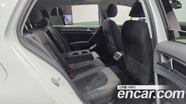 Volkswagen Golf 2015 — photo 16